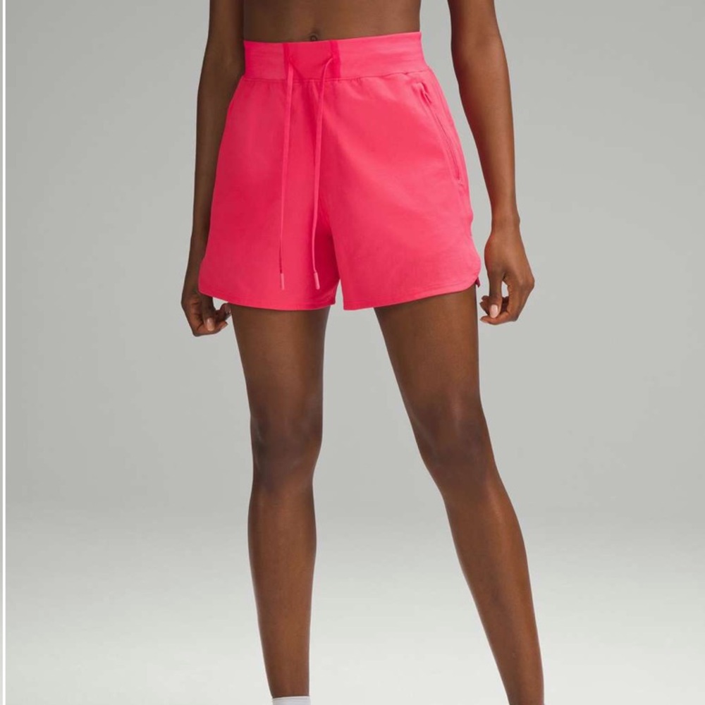 Lululemon License to Train High-Rise Short 4", Lip Gloss, Size 2
